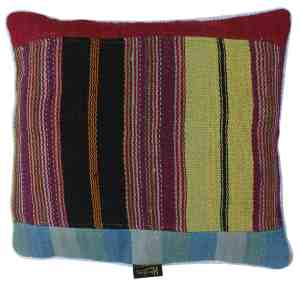 Coussin en kilim tissé à la main multicolore
